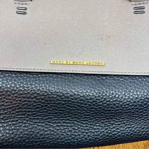 Marc By Marc Jacobs Cow Leather Purple & Black Bag - Picture 13 of 14